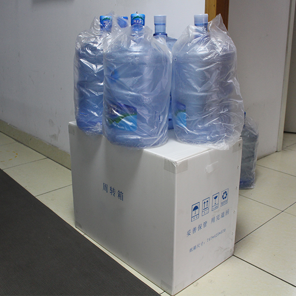 pp中空板箱.jpg